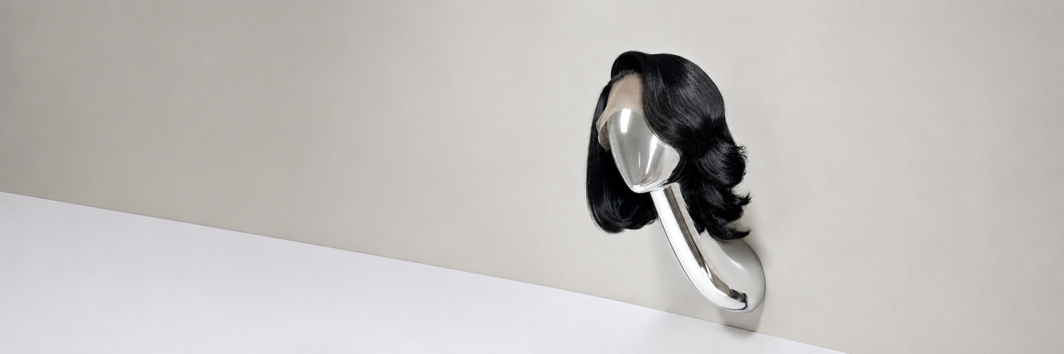 Thee Glam To Go Glue-Less Wigs